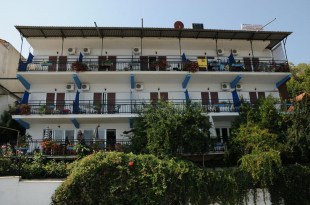 ΣΤΟΜΙΟ ΛΑΡΙΣΑΣ ΕΝΟΙΚΙΑΖΟΜΕΝΑ ΔΩΜΑΤΙΑ  ΓΕΡΑΝΙΑ 