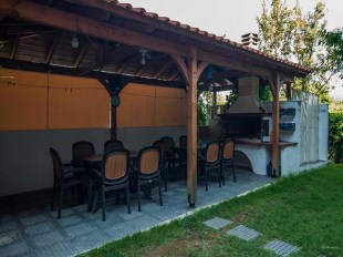 ΕΝΟΙΚΙΑΖΟΜΕΝΑ ΔΩΜΑΤΙΑ ΣΤΗ ΒΕΛΙΚΑ ΚΕΛΕΠΟΥΡΗ ΕΛΛΗ