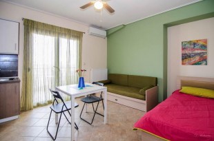 ΚΟΜΜΑΤΗ ΠΑΡΑΣΚΕΥΗ ΣΩΤΗΡΙΤΣΑ ENOIKIAZOMENA ΔΩΜΑΤΙΑ & ΔΙΑΜΕΡΙΣΜΑΤΑ